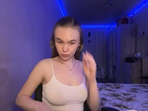 melissashineeee online show from 16, 4, 2026