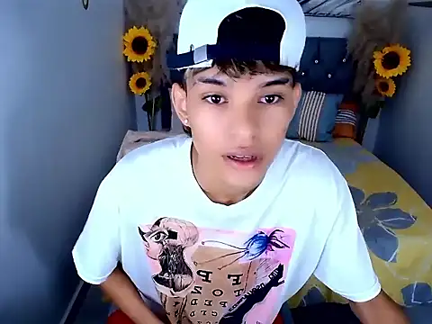 chris evans77 online show from 31, 3, 2026