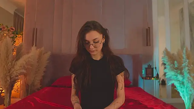 AmeliaKlark  online show from 8, 4, 2026