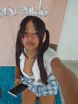 Snapshot of Pretty_karol chatting on 28, 4, 2026 Pretty karol online show from 28, 4, 2026
