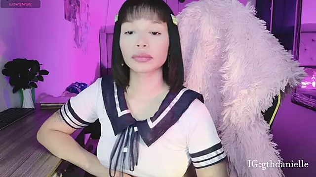 Snapshot of goth_Valentinna chatting on 9, 4, 2026 goth Valentinna online show from 9, 4, 2026