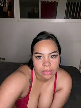 lunaa love online show from 16, 5, 2026