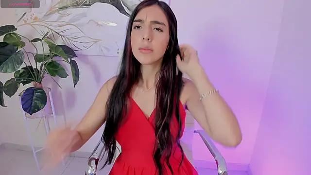 crystal arlette  online show from 20, 4, 2026