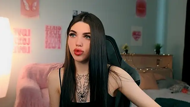 molly rettyy online show from 15, 5, 2026