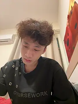 sexyboy-3525 online show from 11, 4, 2026