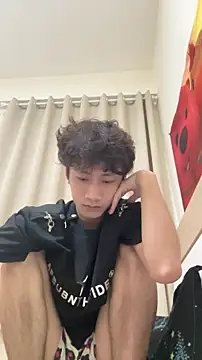 sexyboy-3525 online show from 15, 5, 2026