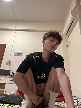 sexyboy-3525 online show from 3, 6, 2026