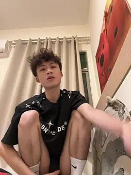 sexyboy-3525 online show from 12, 6, 2026