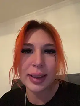 Snapshot of devilinhereyes chatting on 2, 4, 2026 devilinhereyes online show from 2, 4, 2026