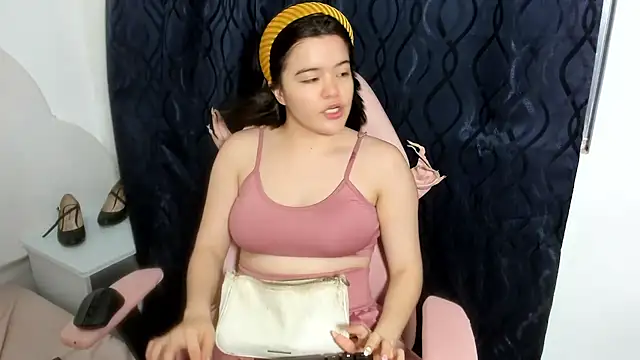 Alexa Missfortune online show from 1, 7, 2026