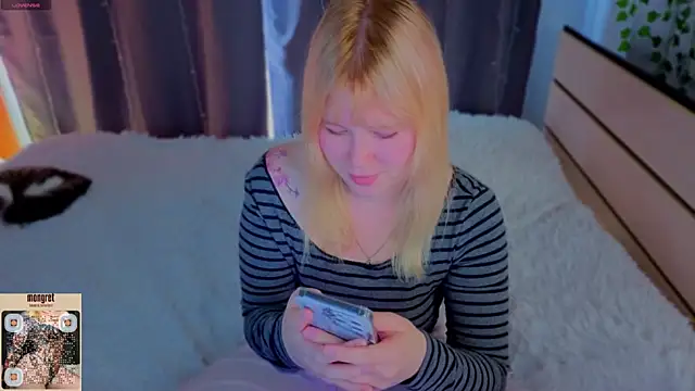 unburnedgirl online show from 10, 5, 2026