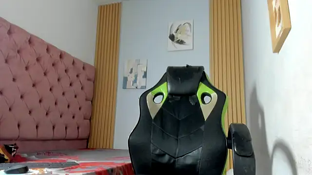 Kei boycum18 online show from 5, 4, 2026