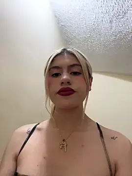 Snapshot of Lia_fire chatting on 14, 5, 2026 Lia fire online show from 14, 5, 2026