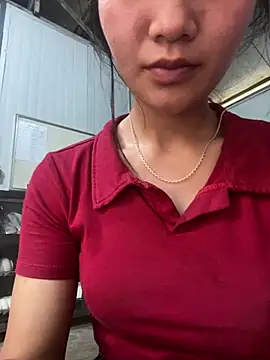 Snapshot of Elisa-a chatting on 2, 4, 2026 Elisa-a online show from 2, 4, 2026