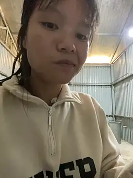 Snapshot of Elisa-a chatting on 6, 4, 2026 Elisa-a online show from 6, 4, 2026