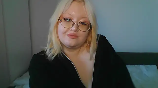 Elayne Sweet online show from 8, 4, 2026