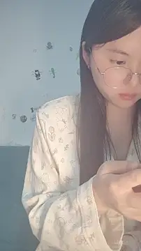 Snapshot of yehua001 chatting on 5, 4, 2026 yehua001 online show from 5, 4, 2026