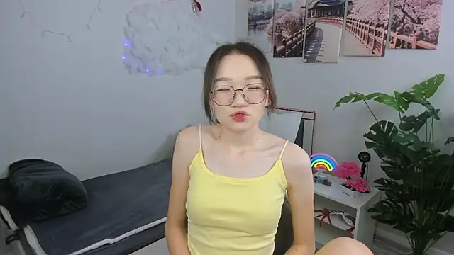 Snapshot of syuri_sun chatting on 20, 6, 2026 syuri sun online show from 20, 6, 2026