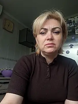 SylvieGold453 online show from 30, 5, 2026