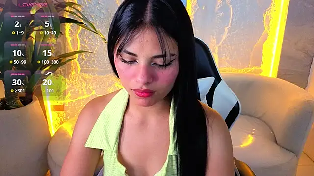 Snapshot of sofiaatp chatting on 13, 4, 2026 sofiaatp online show from 13, 4, 2026