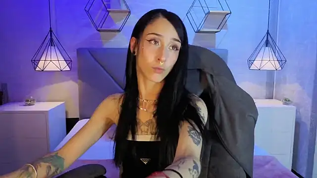lhiamfitt10 online show from 16, 5, 2026