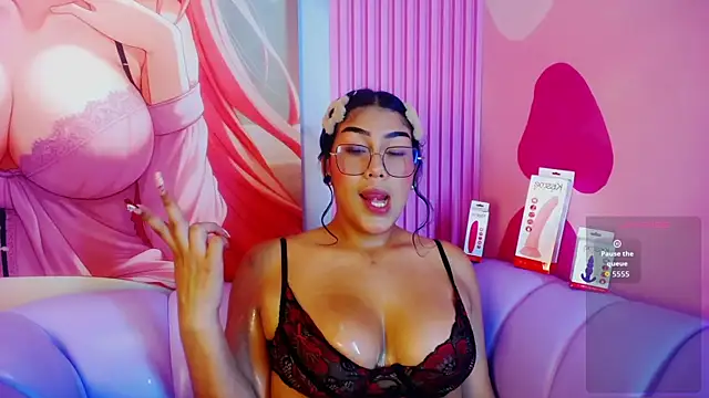 Alaia Russo online show from 5, 4, 2026