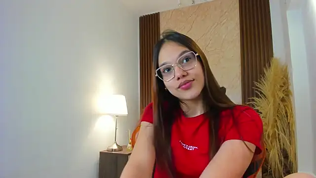 Snapshot of Vi_zzy chatting on 2, 4, 2026 Vi zzy online show from 2, 4, 2026