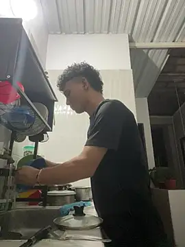 sebascuterouss online show from 26, 4, 2026