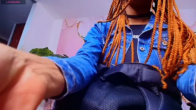 cherry latiinn19 online show from 24, 4, 2026
