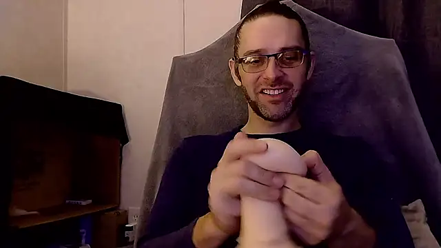 Snapshot of barebearstudio chatting on 5, 4, 2026 barebearstudio online show from 5, 4, 2026