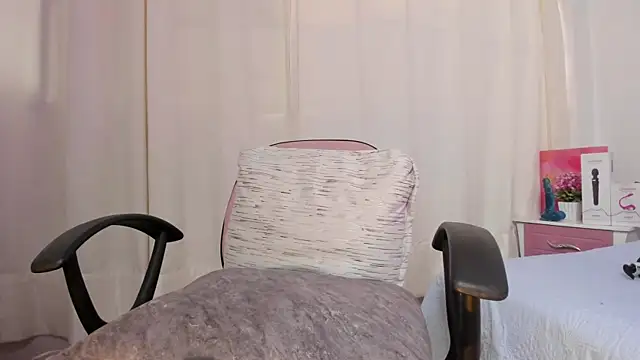 Abby pink  online show from 25, 4, 2026