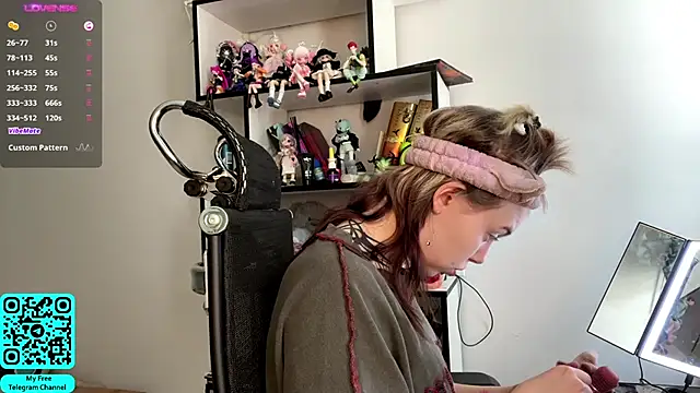 MadalynNosel online show from 22, 4, 2026
