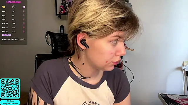 MadalynNosel online show from 25, 4, 2026