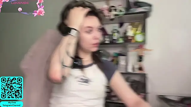 MadalynNosel online show from 10, 6, 2026