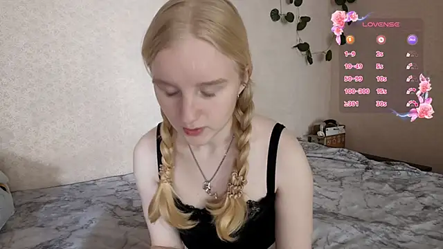 Snapshot of ForwentSeat chatting on 15, 5, 2026 ForwentSeat online show from 15, 5, 2026