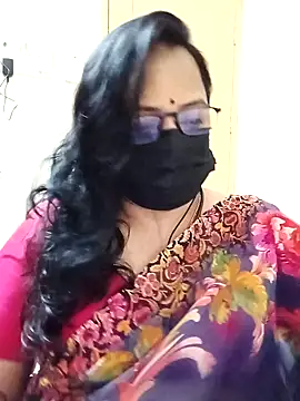 Snapshot of monisha_cam chatting on 7, 4, 2026 monisha cam online show from 7, 4, 2026