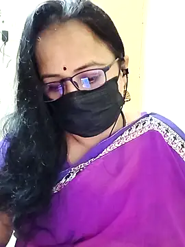 Snapshot of monisha_cam chatting on 8, 4, 2026 monisha cam online show from 8, 4, 2026