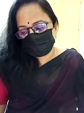 Snapshot of monisha_cam chatting on 10, 4, 2026 monisha cam online show from 10, 4, 2026