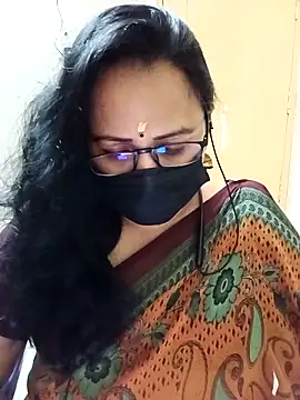 Snapshot of monisha_cam chatting on 15, 4, 2026 monisha cam online show from 15, 4, 2026