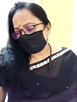 Snapshot of monisha_cam chatting on 18, 4, 2026 monisha cam online show from 18, 4, 2026