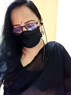 Snapshot of monisha_cam chatting on 28, 4, 2026 monisha cam online show from 28, 4, 2026