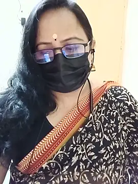 Snapshot of monisha_cam chatting on 15, 5, 2026 monisha cam online show from 15, 5, 2026