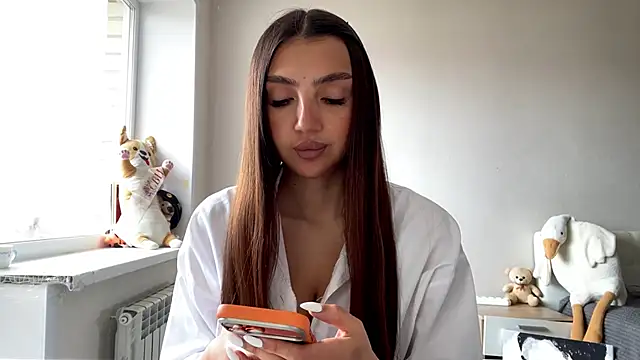 AlvinaMair online show from 17, 4, 2026