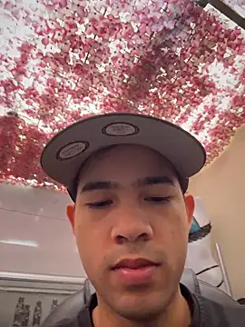 Snapshot of Mr_Yonder chatting on 2, 4, 2026 Mr Yonder online show from 2, 4, 2026