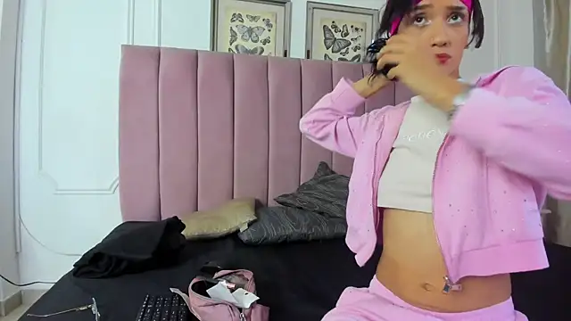 Snapshot of Alexa_fox669 chatting on 25, 6, 2026 Alexa fox669 online show from 25, 6, 2026
