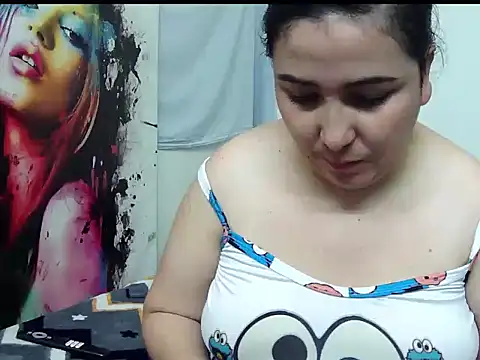 ZoeThorner online show from 16, 4, 2026