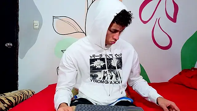 Myke sexy online show from 17, 4, 2026