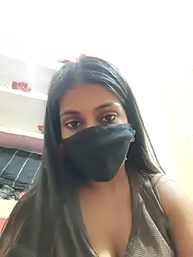 shreyaverma899 online show from 17, 4, 2026