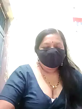 Snapshot of PINKI_024 chatting on 29, 4, 2026 PINKI 024 online show from 29, 4, 2026