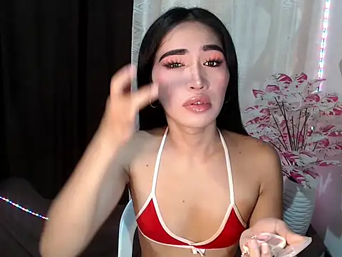 urasiankylie online show from 7, 7, 2026